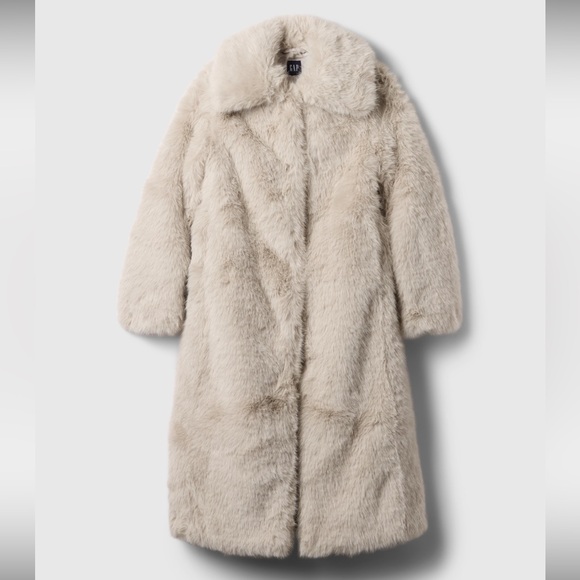 GAP Faux Fur Coat 🤍 - Picture 5 of 5